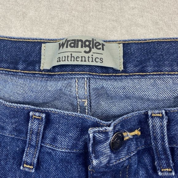 Wrangler Jeans Mens Size 46x30 Authentics Blue Denim Regular Fit ZM200SD Relaxed - Picture 5 of 13